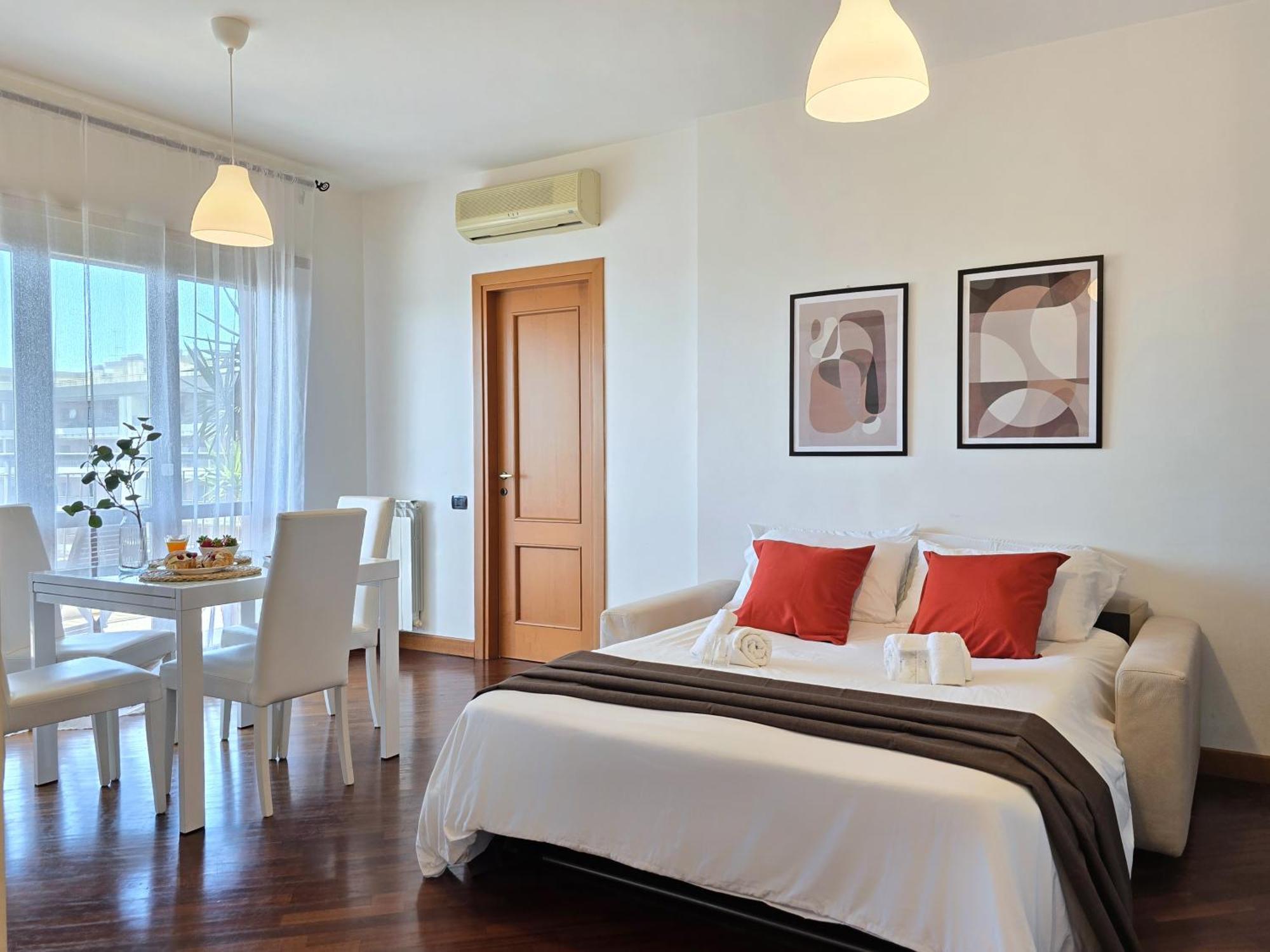 Golden Hour Apartment - Panoramic Terrace فيوميتشينو المظهر الخارجي الصورة