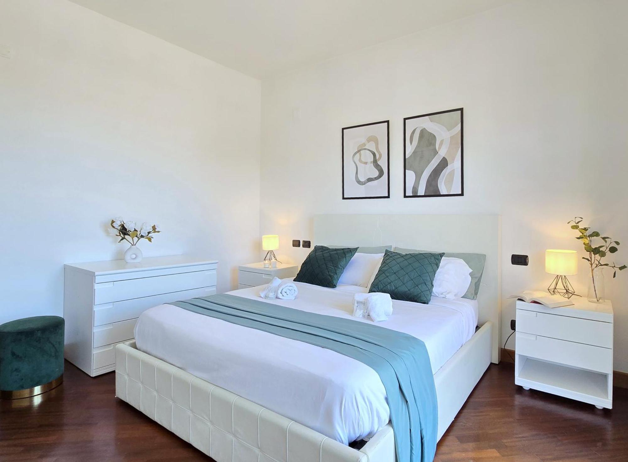 Golden Hour Apartment - Panoramic Terrace فيوميتشينو المظهر الخارجي الصورة